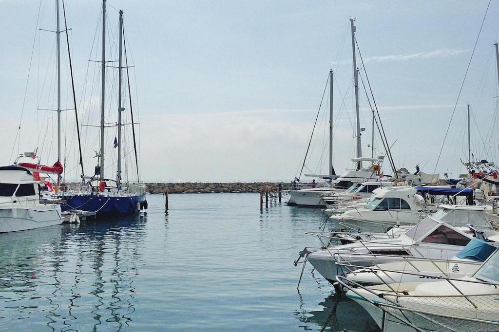 Holiday Home With Shared Pool Saintes-Maries-de-la-Mer Bagian luar foto